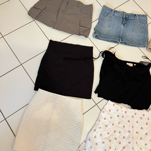 mini skirts bundle - Picture 3 of 3